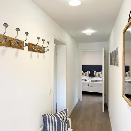 Haus Frisia Frisia 1 Апартаменты *
